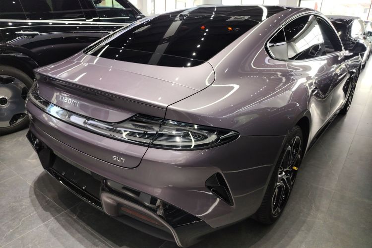 MI SU7 2024 image de voiture #7