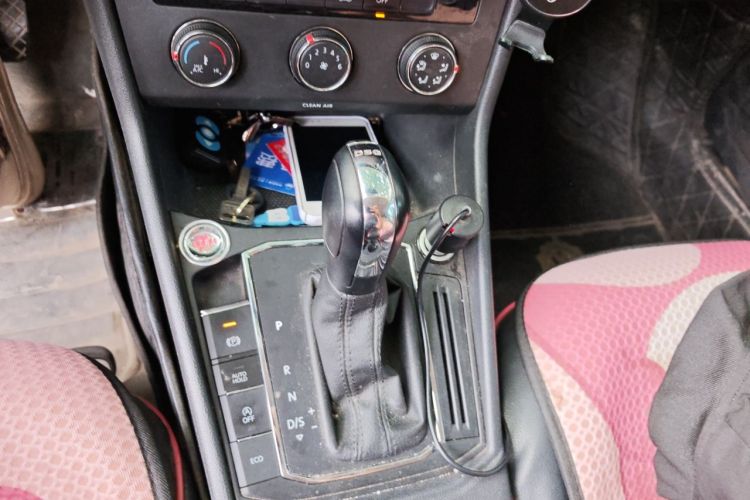 Volkswagen Lavida 2019 car image #14