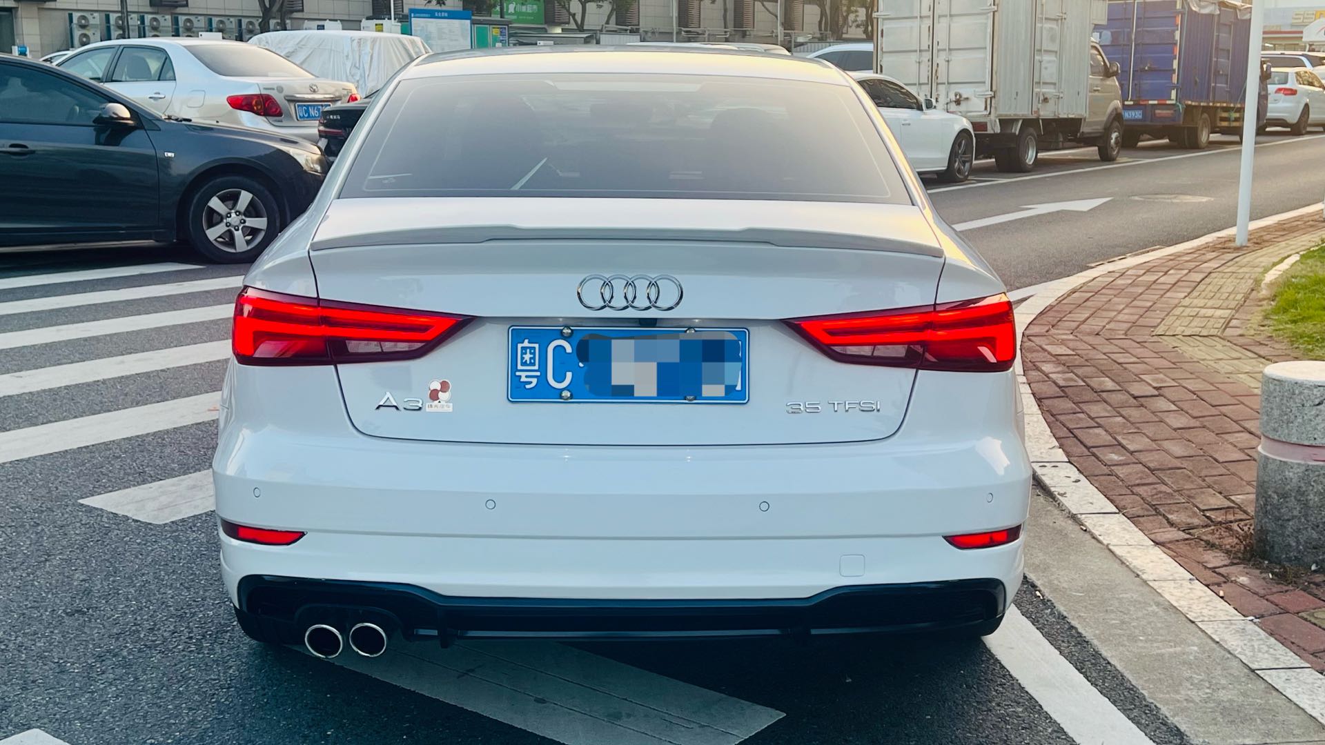 2017 image de voiture #3