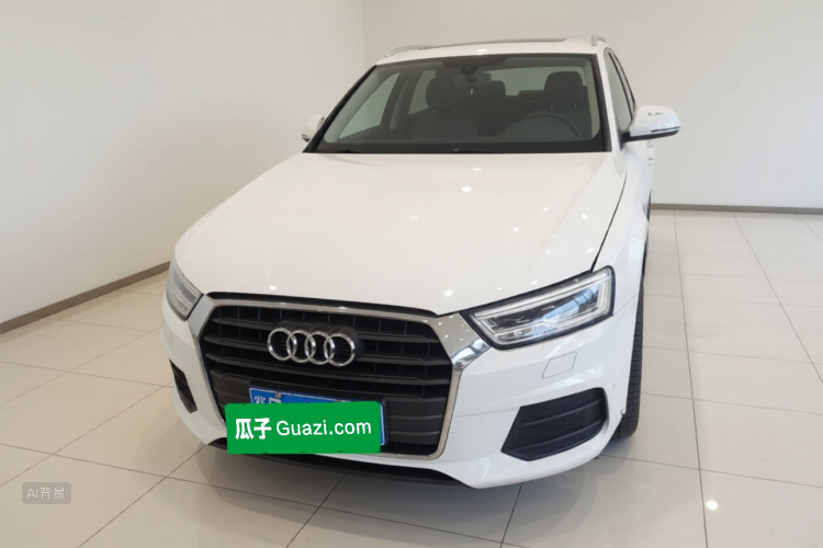 Audi Q3 2018 car image #3