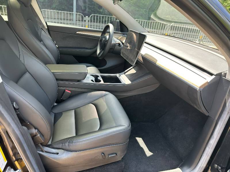 Tesla Model Y 2022 #7 Tesla Model Y 2022 car image #7