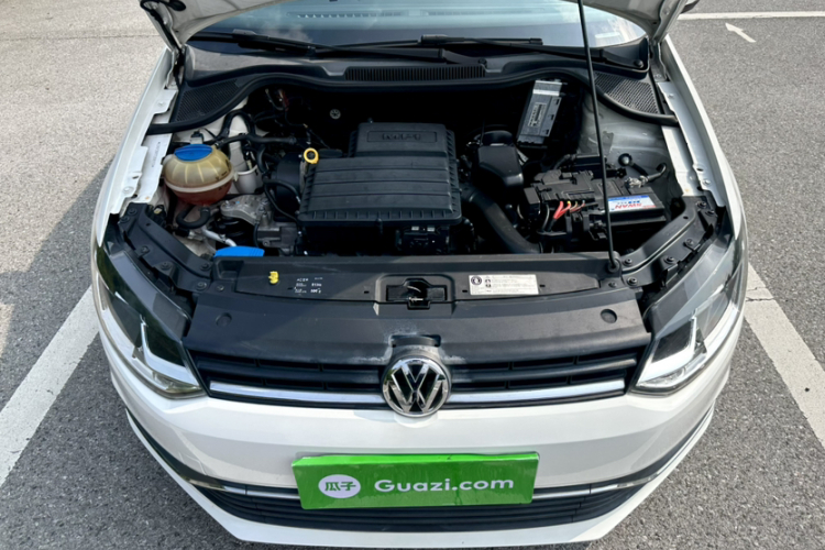 Volkswagen Polo 2015 #27 Volkswagen Polo 2015 car image #27
