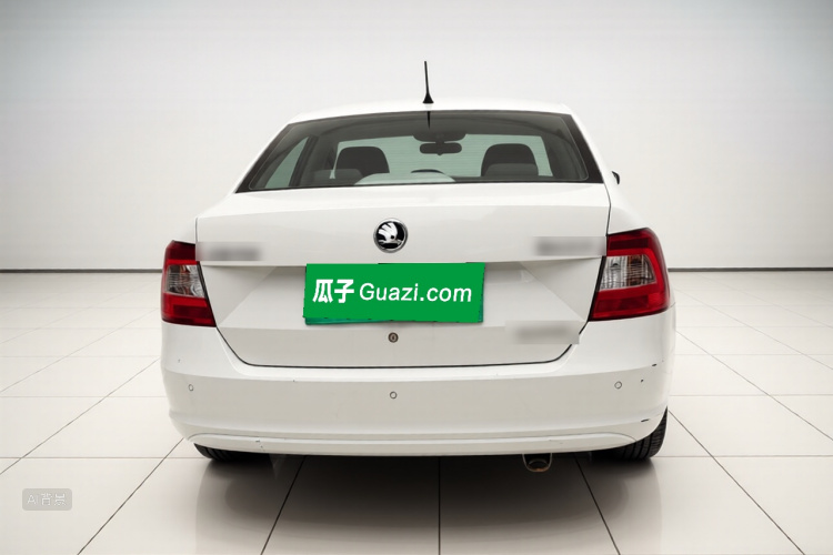Skoda Rapid 2015 #6 Skoda Rapid 2015 car image #6