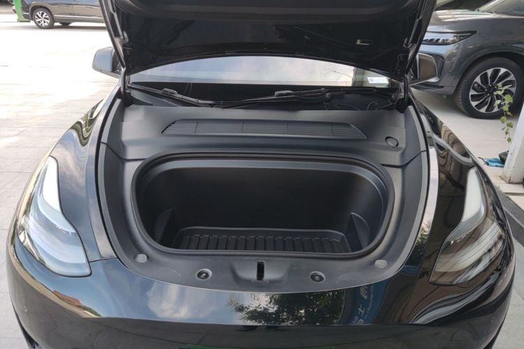 Tesla Model Y 2022 #20 Tesla Model Y 2022 car image #20
