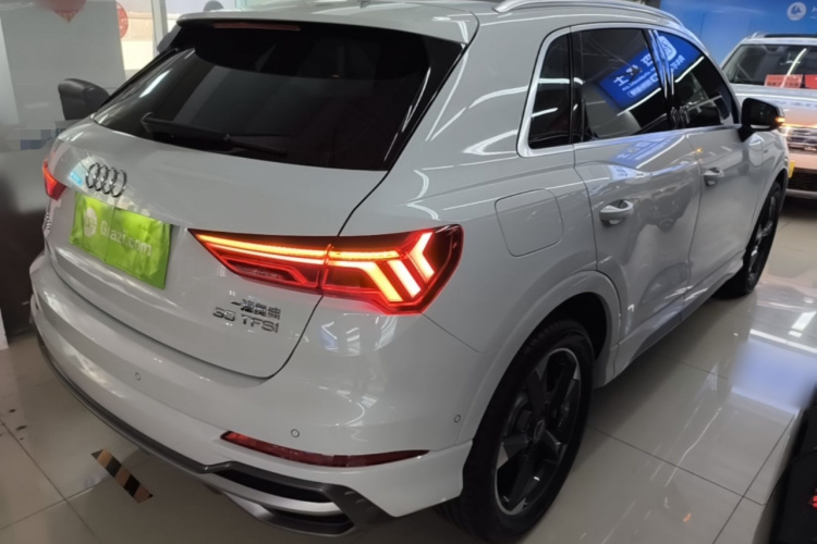 Audi Q3 2023 #7 Audi Q3 2023 car image #7
