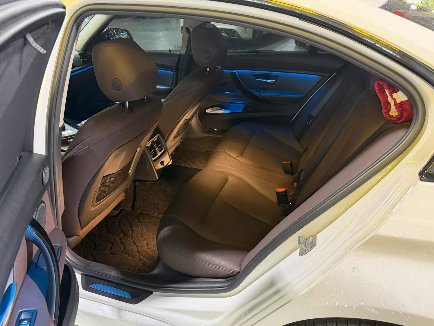 BMW 3 Series 2018 #3 BMW 3 Series 2018 car image #3