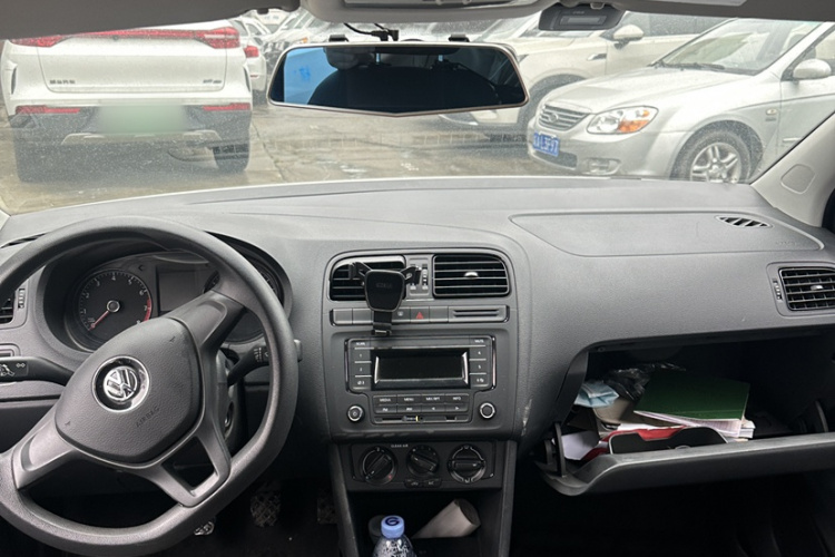 Volkswagen Polo 2016 #11 Volkswagen Polo 2016 car image #11