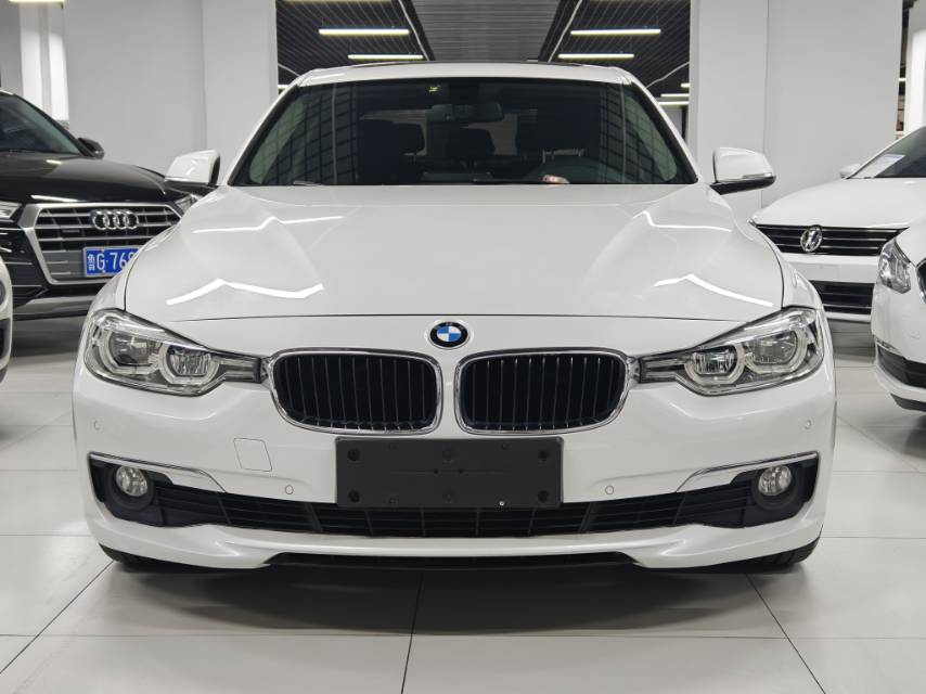 BMW 3 Series 2017 #2 BMW 3 Series 2017 car image #2