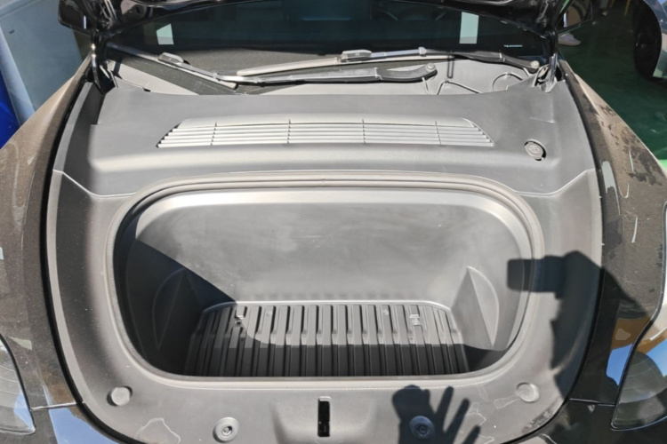 Tesla Model Y 2022 #20 Tesla Model Y 2022 car image #20