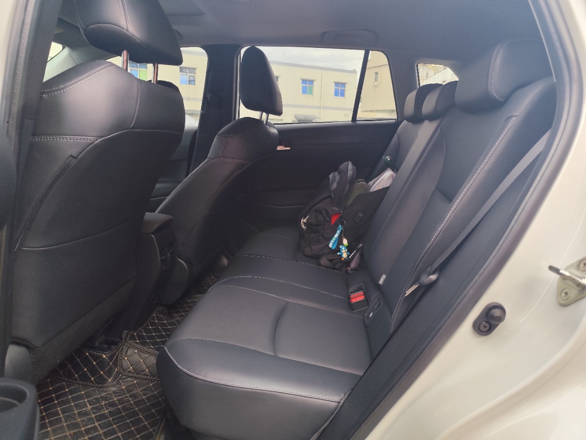 Toyota Corolla Cross 2024 immagine di auto #6