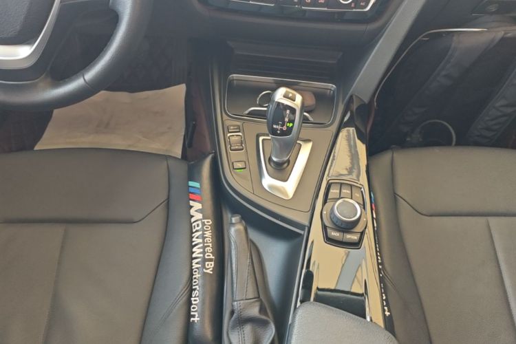 BMW 3 Series 2016 car image #14