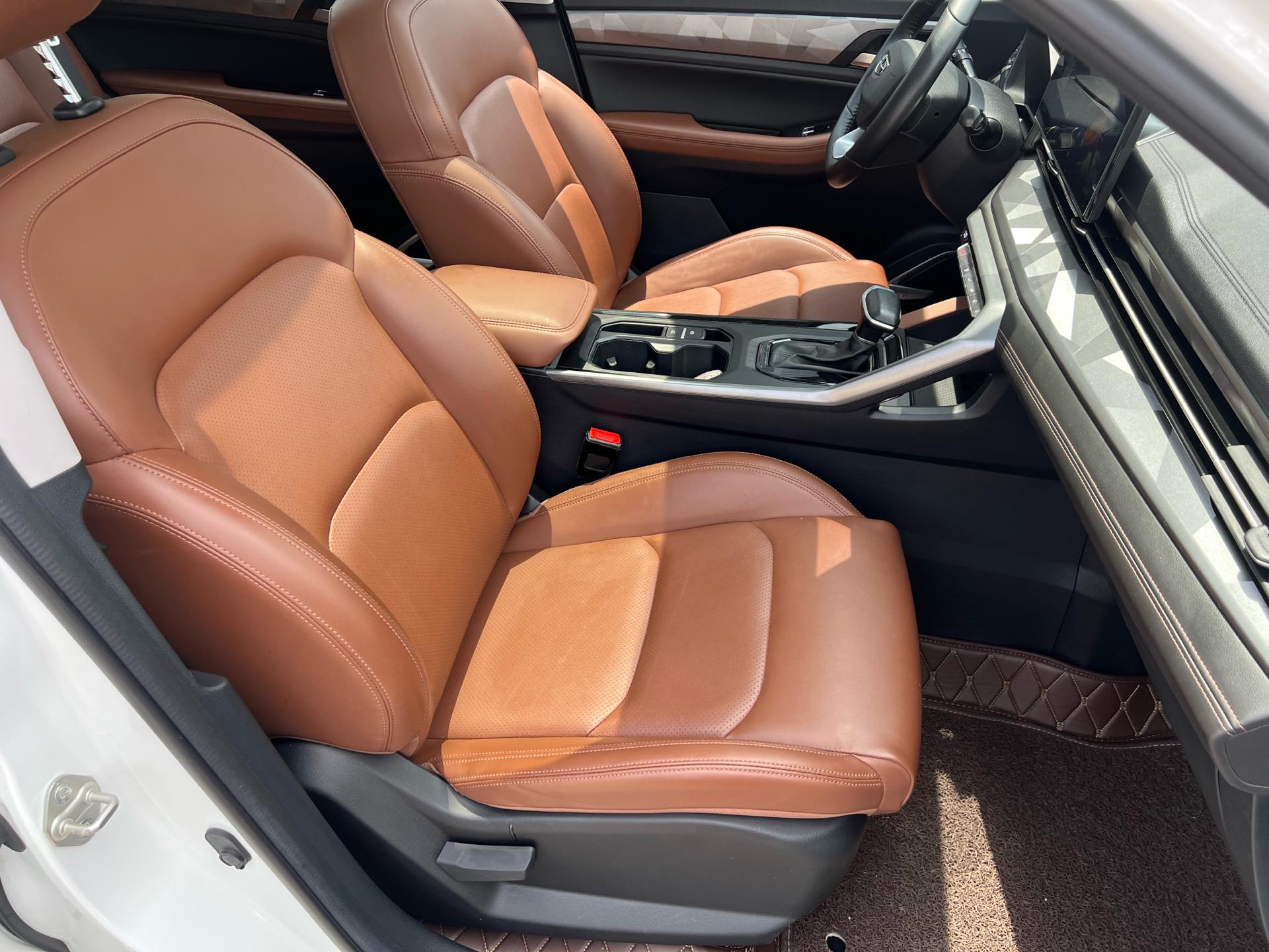 GEELY Vision X6 2022 car image #15