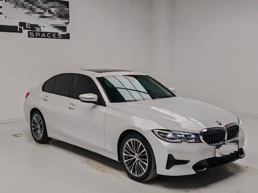 BMW 3 Series 2022 car image #4