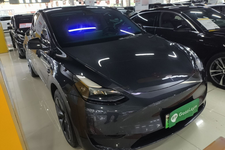 Tesla Model Y 2024 car image #4