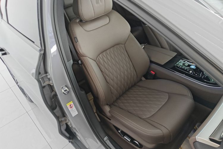 BYD Han 2024 car image #23