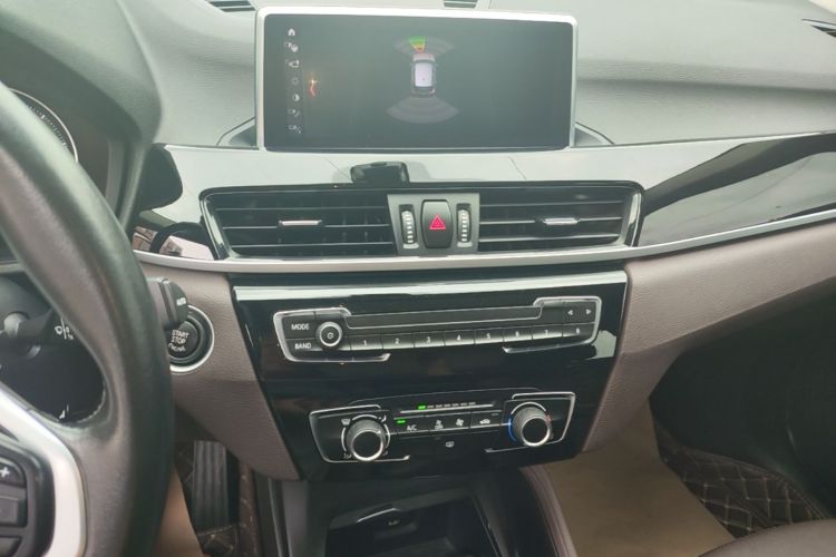 BMW X1 2020 car image #13