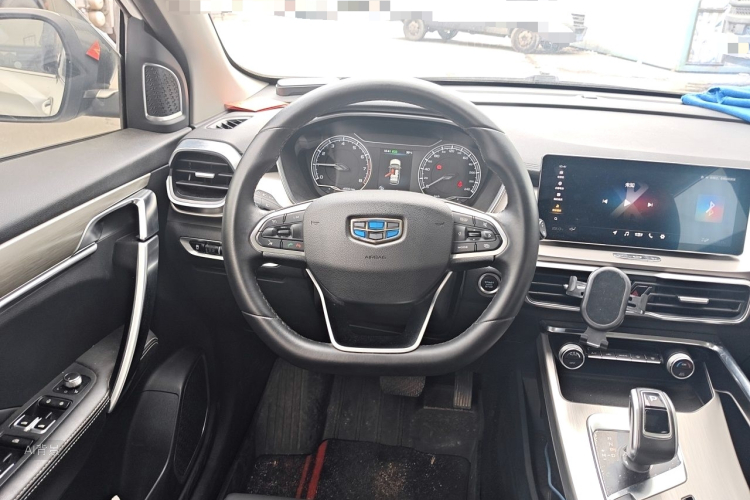 GEELY Coolray 2019 #12 GEELY Coolray 2019 car image #12