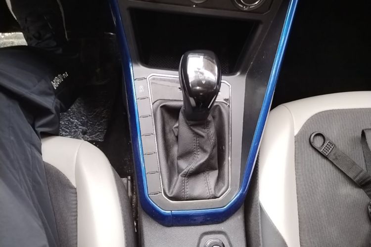 Volkswagen Polo 2020 car image #14