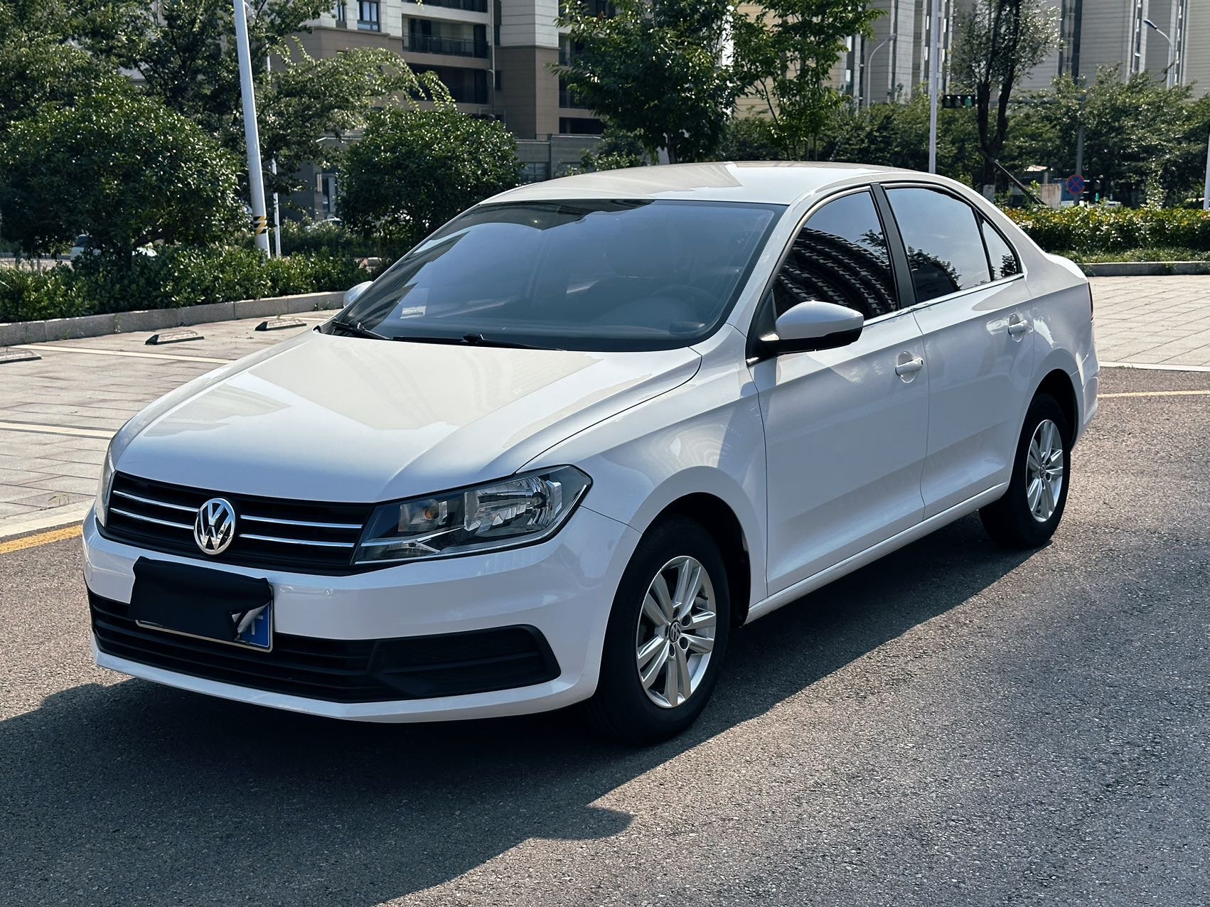 Volkswagen Santana 2020 car image 