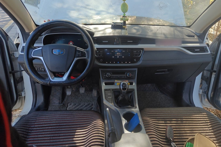 GEELY Emgrand 2018 #7 GEELY Emgrand 2018 car image #7