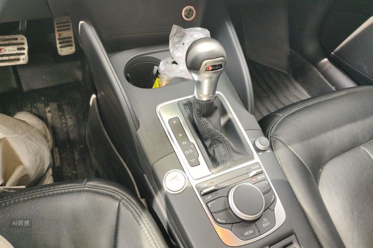 Audi A3 2016 immagine di auto #16