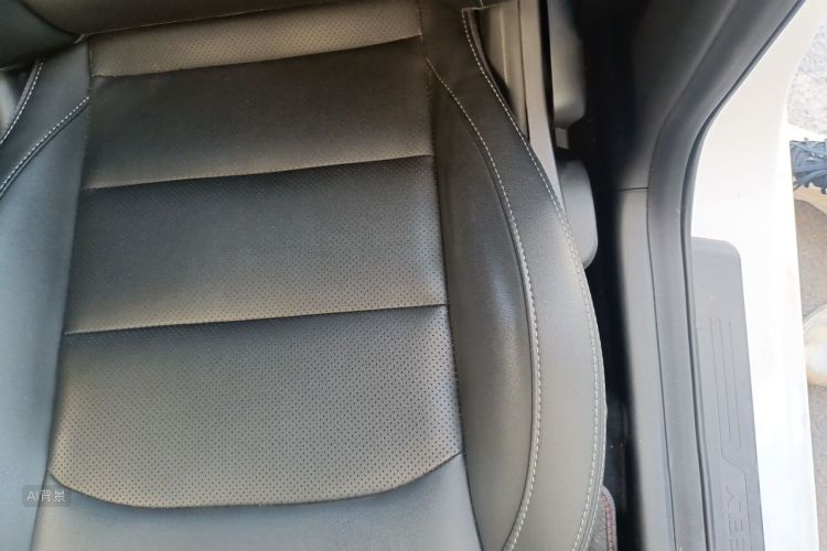 GEELY Emgrand 2020 car image #17