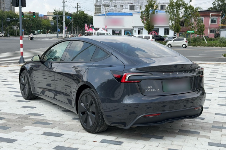 Tesla Model 3 2025 #5 Tesla Model 3 2025 car image #5