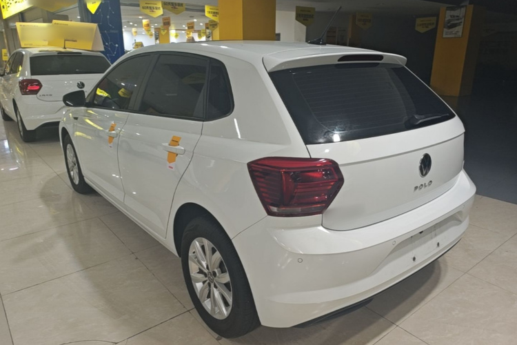 Volkswagen Polo 2023 car image #5