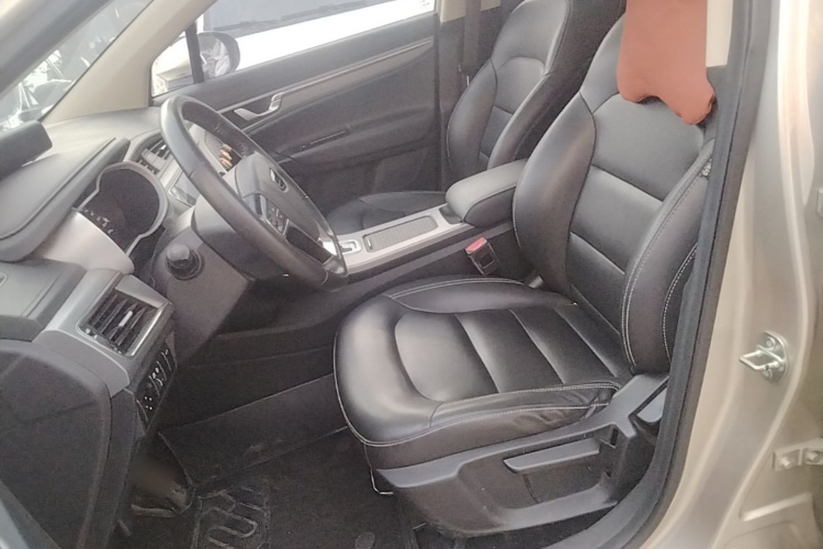 GEELY Emgrand GS 2019 car image #15