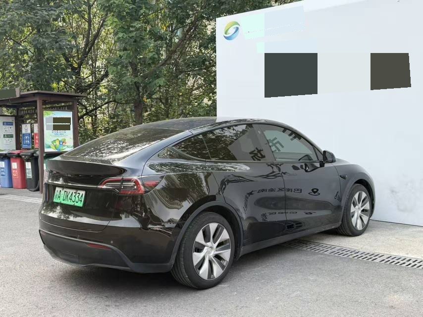Tesla Model Y 2022 #10 Tesla Model Y 2022 car image #10
