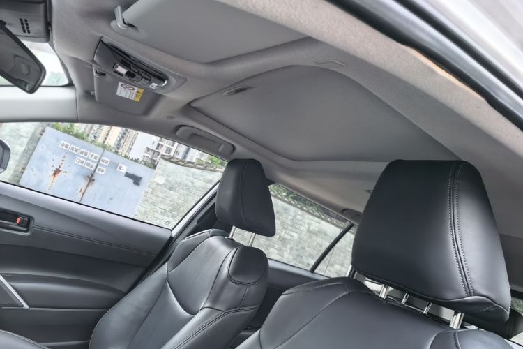 Toyota Corolla Cross 2023 car image #9