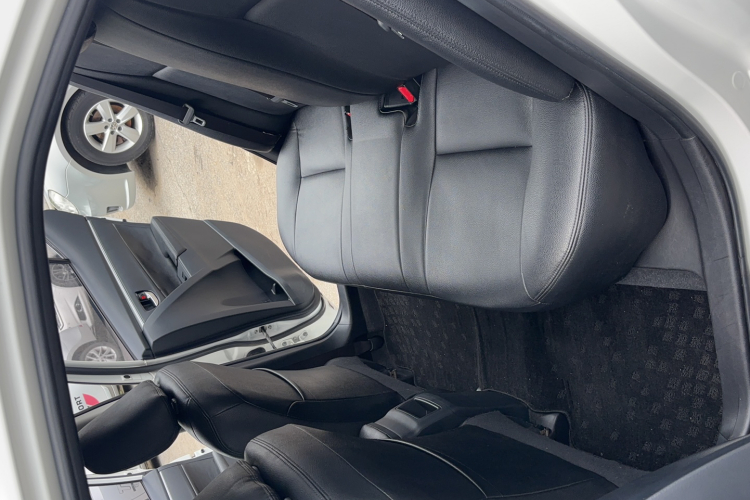 2015 #14 2015 car image #14