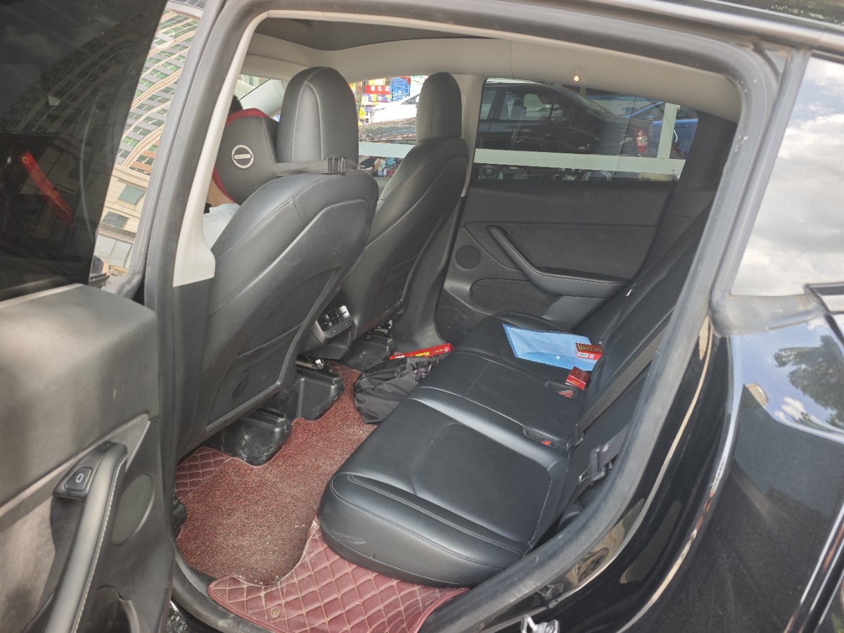 Tesla Model Y 2021 car image #3