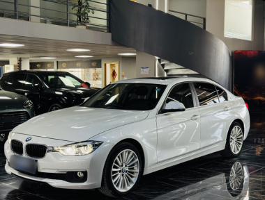 BMW 3 Series 2017 car image 