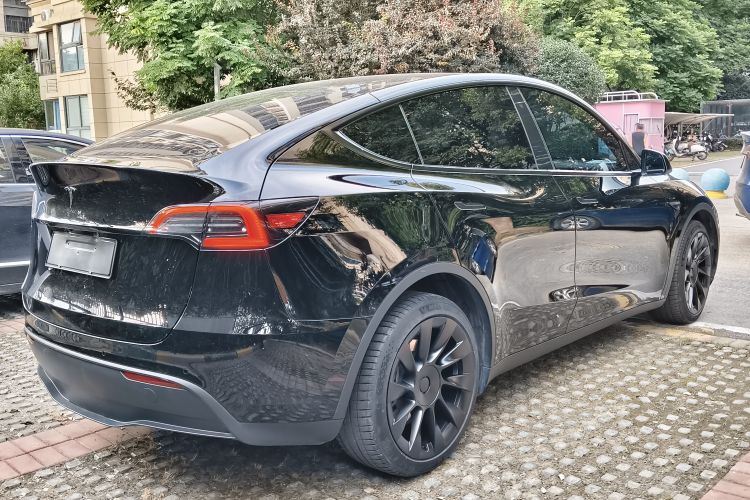 Tesla Model Y 2023 #7 Tesla Model Y 2023 immagine di auto #7