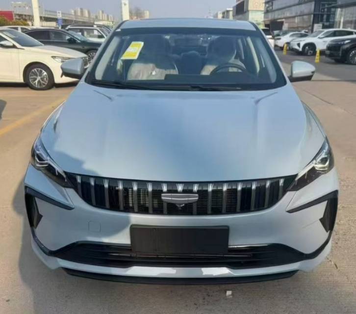 GEELY Binray 2026 car image #6