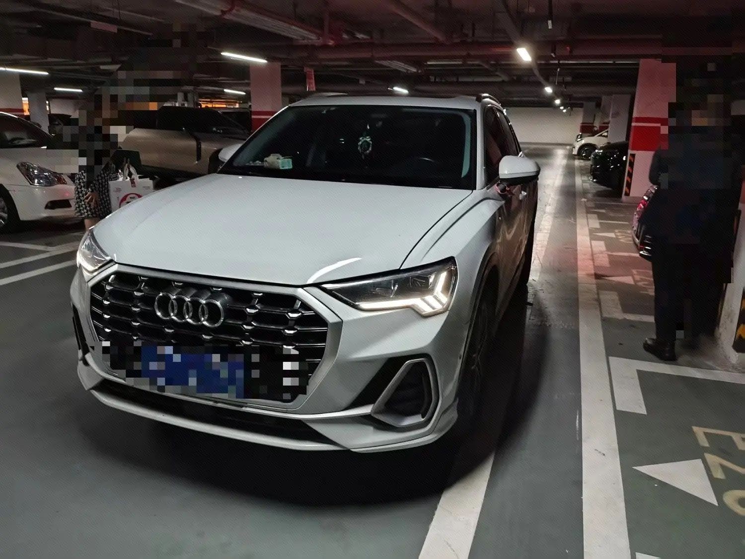 Audi Q3 2022 Audi Q3 2022 car image