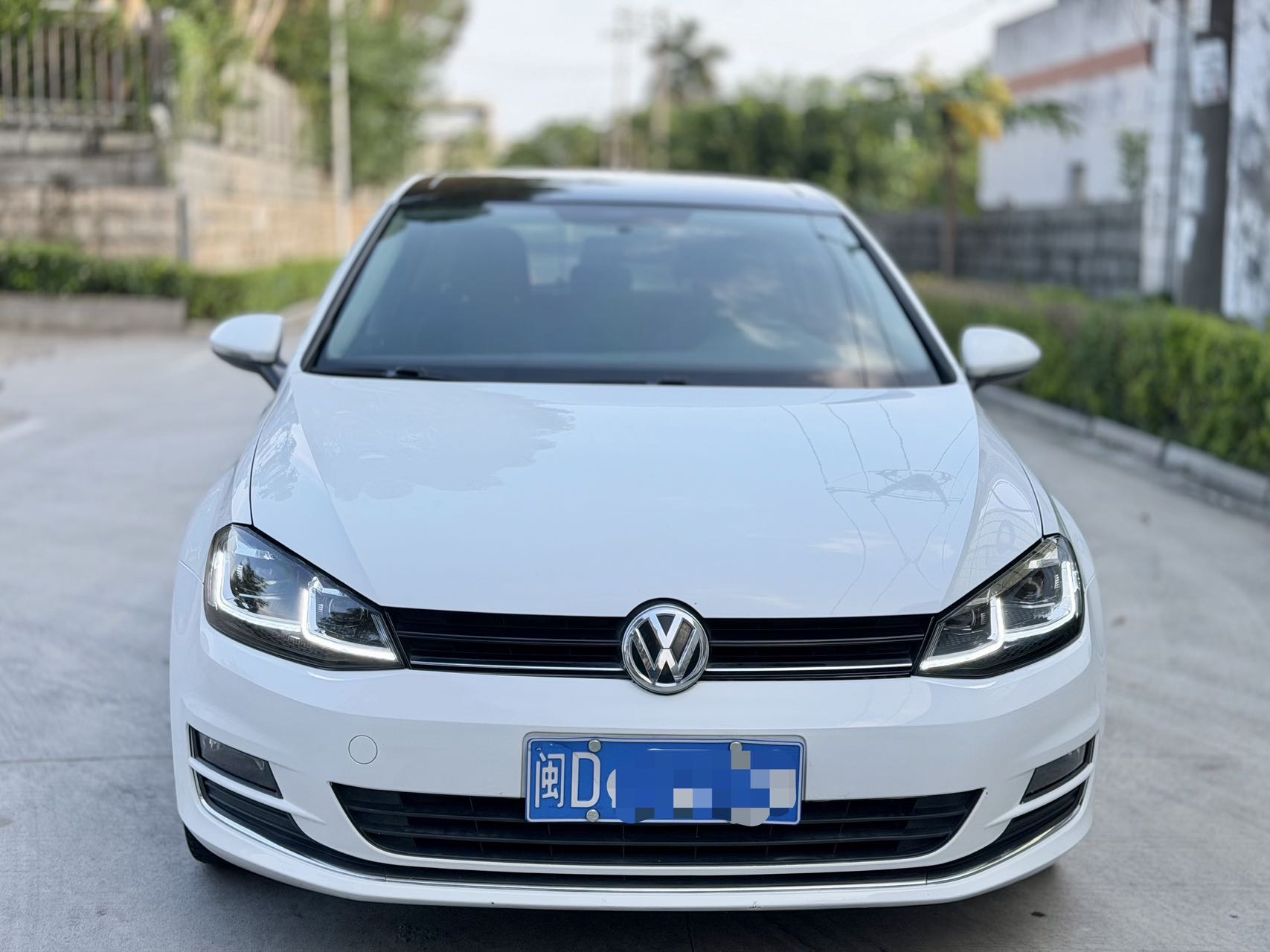 Volkswagen Golf 2016 car image #2