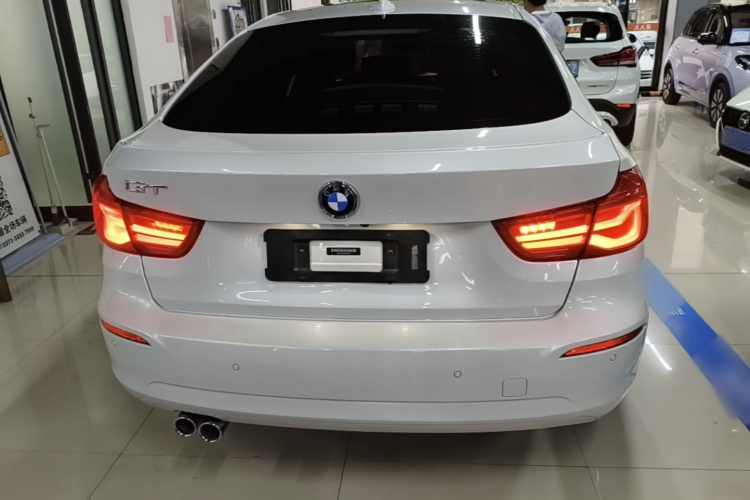 BMW 3 Series GT 2019 car image #6