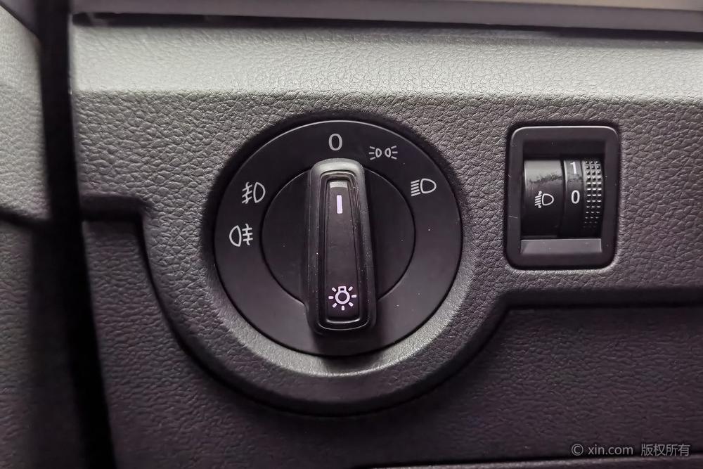Volkswagen T-Cross 2021 #17 Volkswagen T-Cross 2021 car image #17