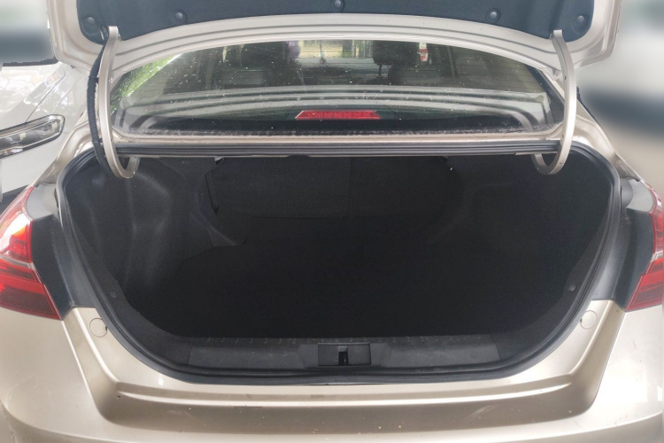 GEELY Emgrand 2018 immagine di auto #17
