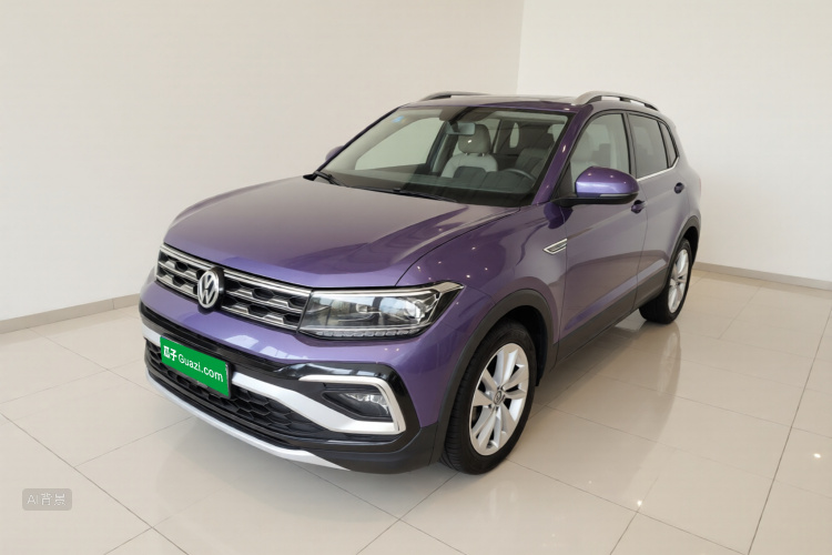 Volkswagen T-Cross 2021 car image #2