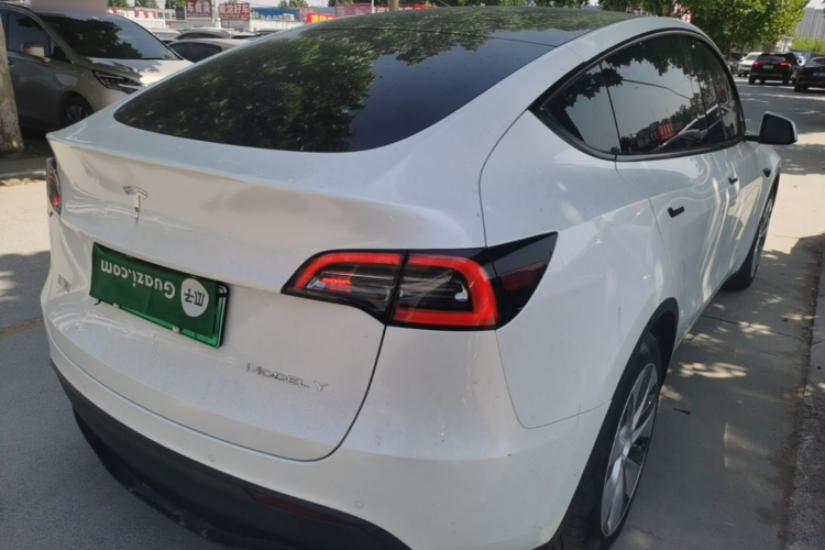 Tesla Model Y 2022 #7 Tesla Model Y 2022 immagine di auto #7