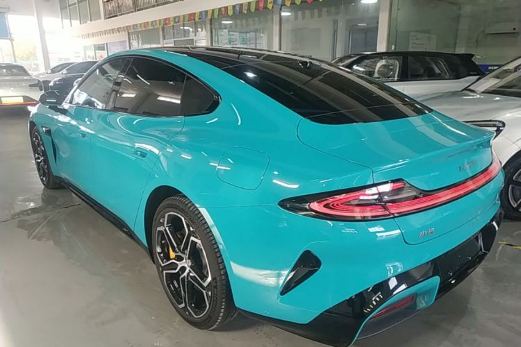 MI SU7 2025 image de voiture #5