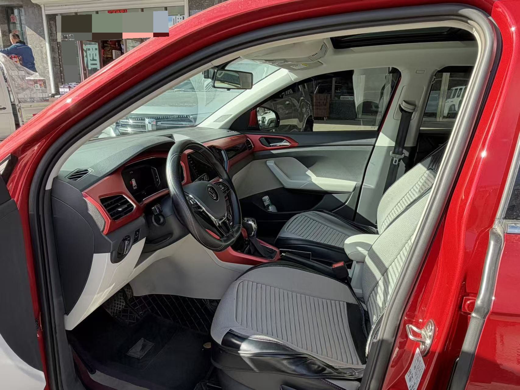 Volkswagen T-Cross 2022 car image #10