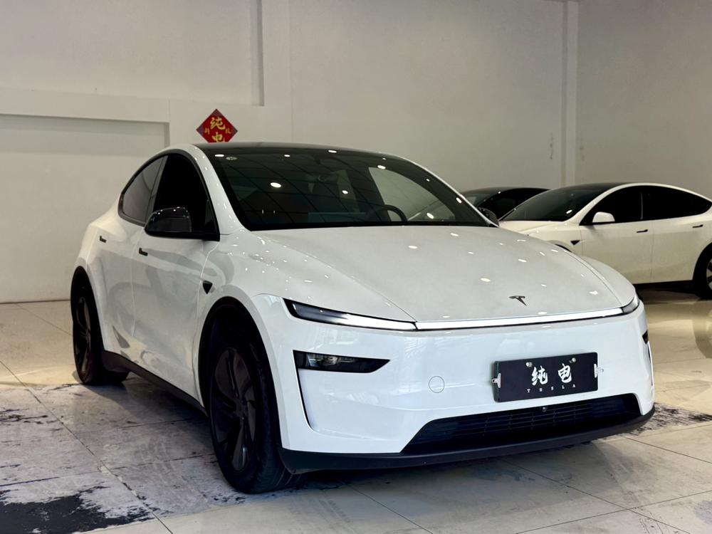 Tesla Model Y 2026 #3 Tesla Model Y 2026 car image #3