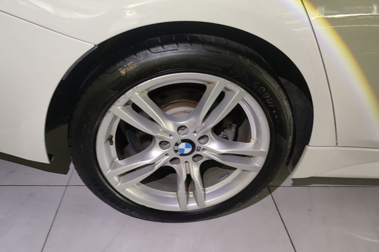 BMW 3 Series 2018 #10 BMW 3 Series 2018 car image #10
