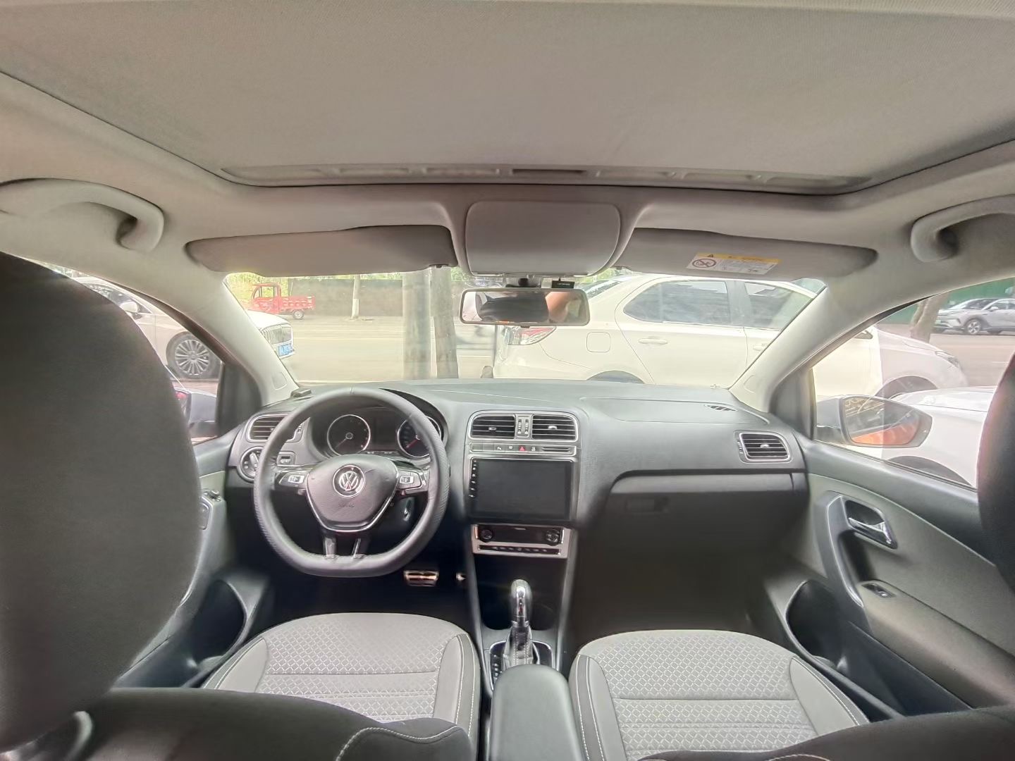 Volkswagen Polo 2018 #9 Volkswagen Polo 2018 car image #9