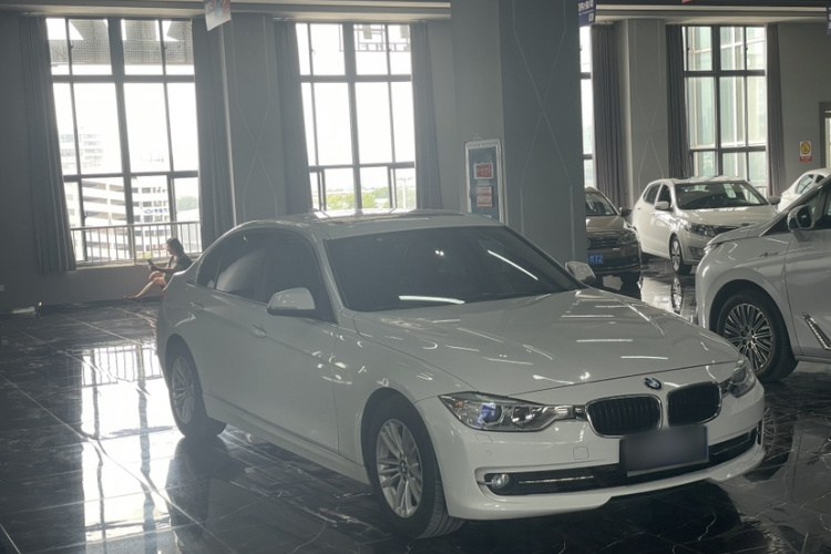 BMW 3 Series 2015 car image #3