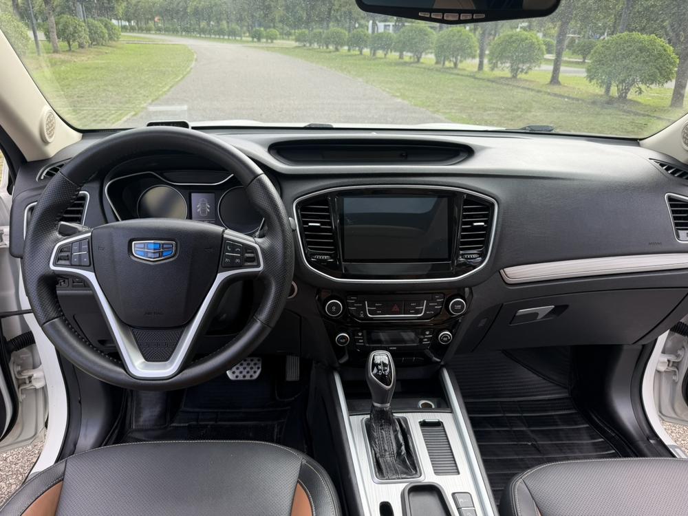 GEELY Vision X6 2018 car image #11